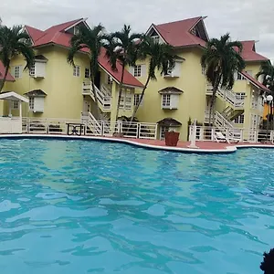  Apartment Comfort Zone At The Ridge E17 Jamaica